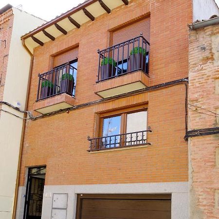Ávila Vallespin 43 Parking, Wifi מראה חיצוני תמונה