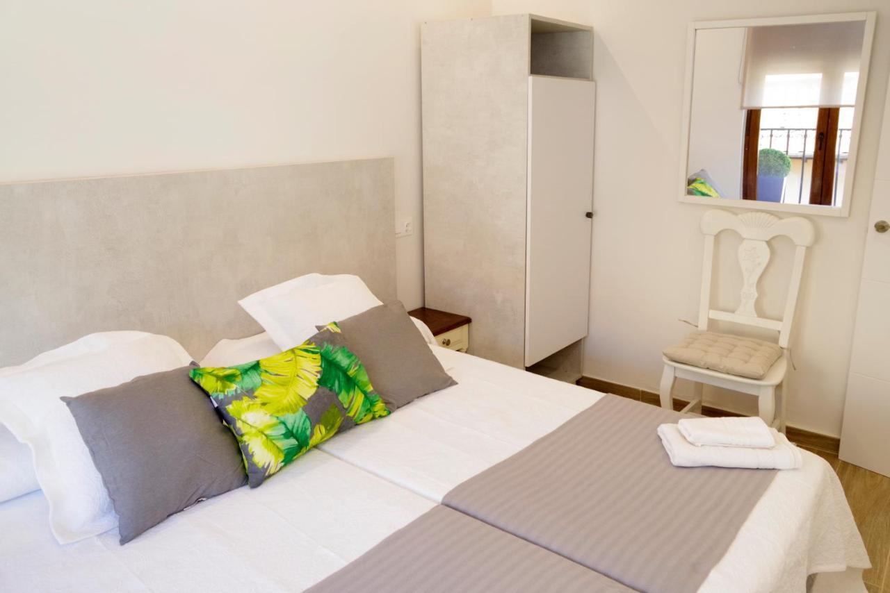 Ávila Vallespin 43 Parking, Wifi מראה חיצוני תמונה