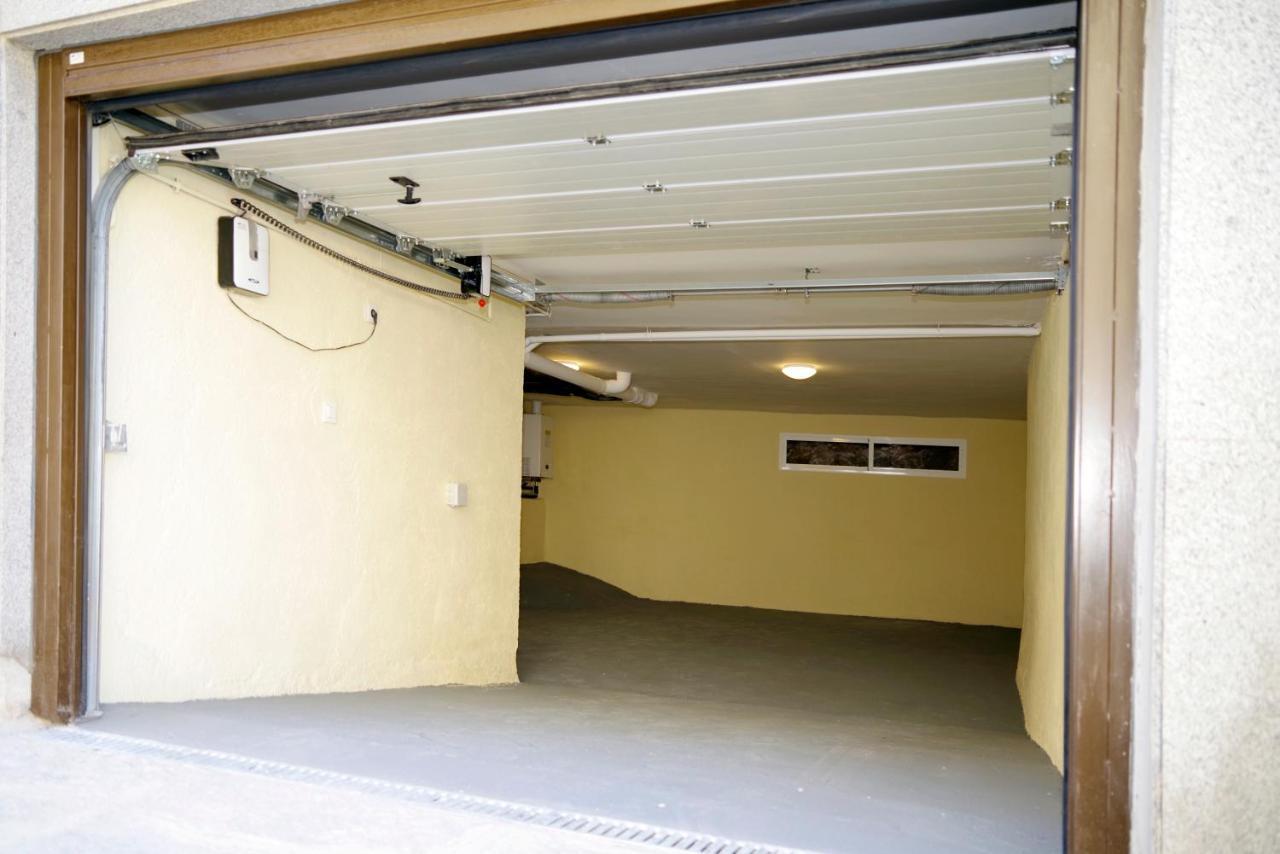 Ávila Vallespin 43 Parking, Wifi מראה חיצוני תמונה