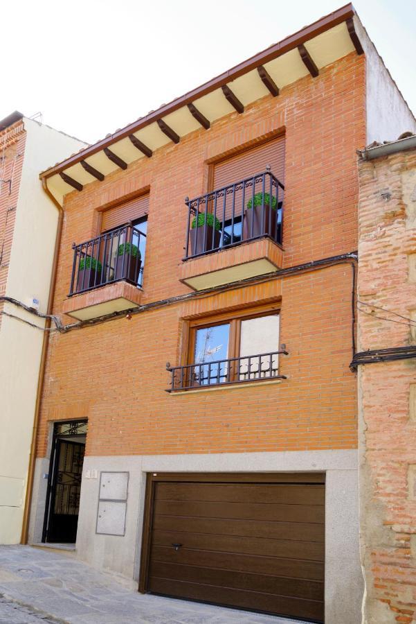 Ávila Vallespin 43 Parking, Wifi מראה חיצוני תמונה