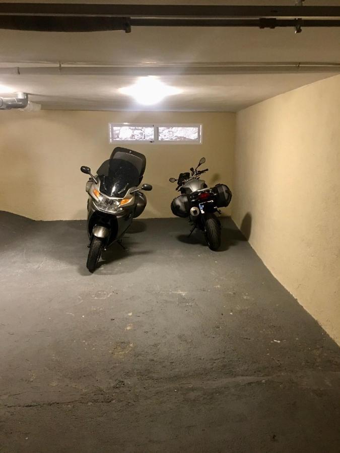Ávila Vallespin 43 Parking, Wifi מראה חיצוני תמונה
