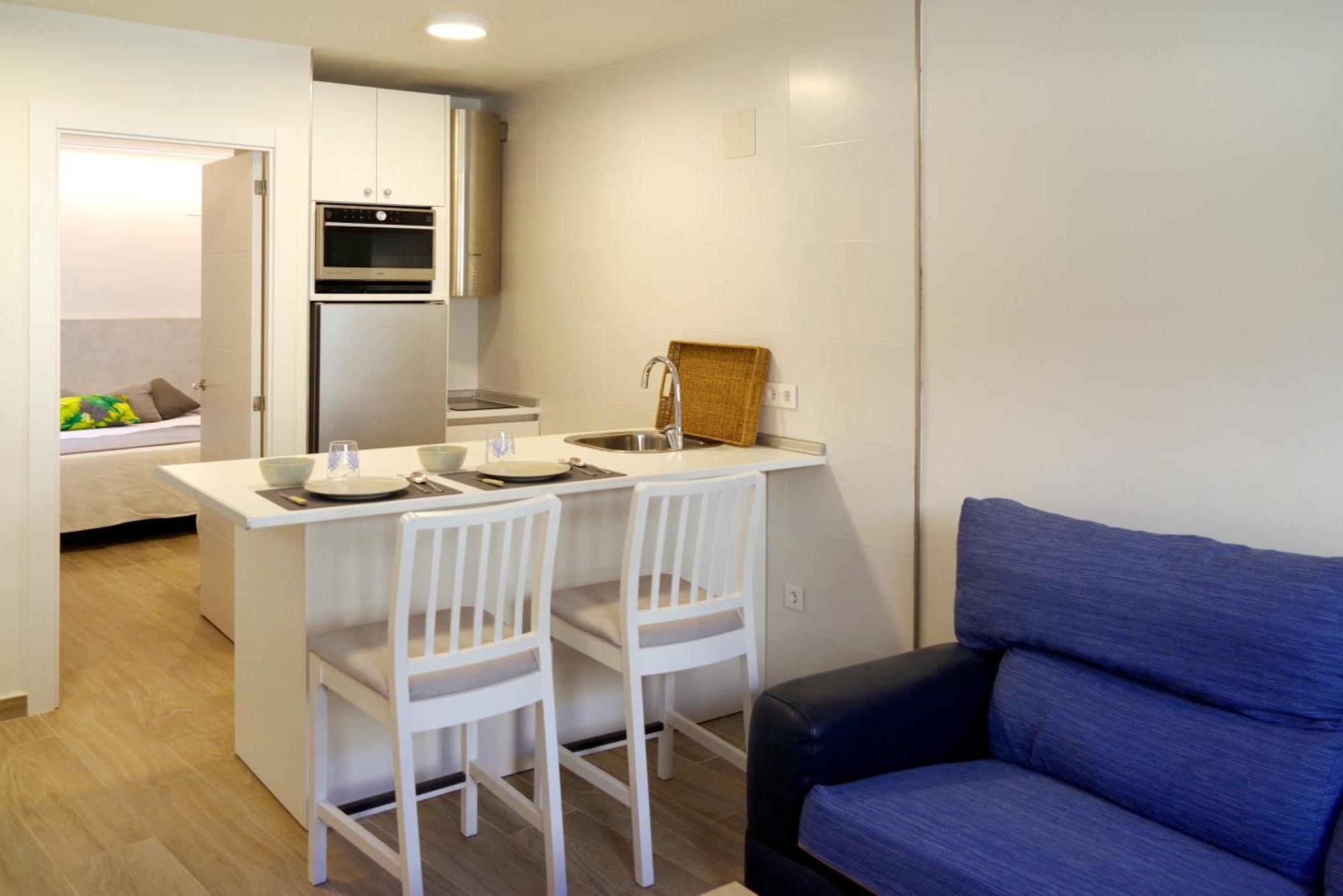 Ávila Vallespin 43 Parking, Wifi מראה חיצוני תמונה