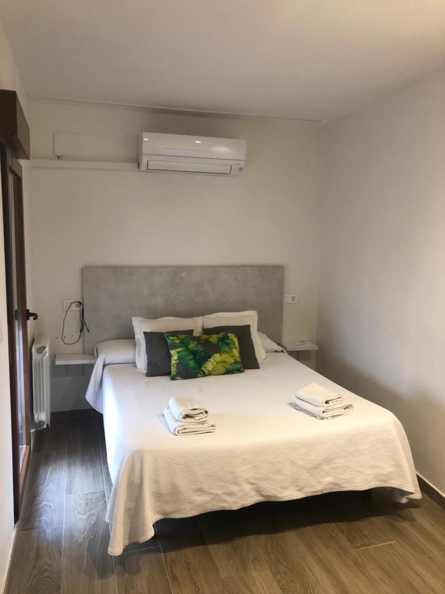 Ávila Vallespin 43 Parking, Wifi מראה חיצוני תמונה